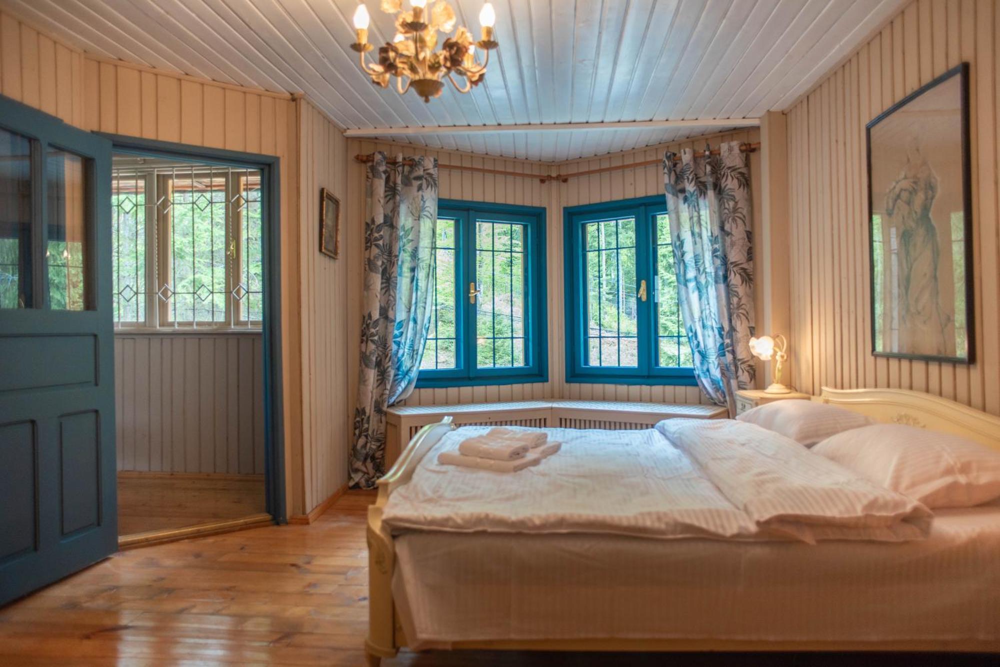 Villa Sara In Sinaia Near Peles & Gondola Экстерьер фото
